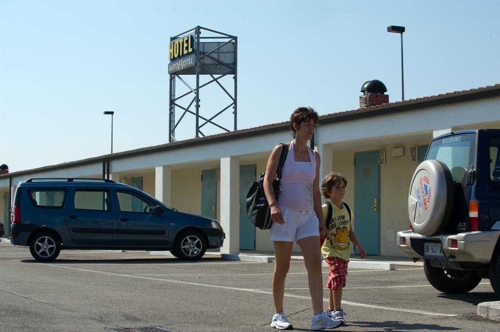 Autohotel Ravena Exterior foto